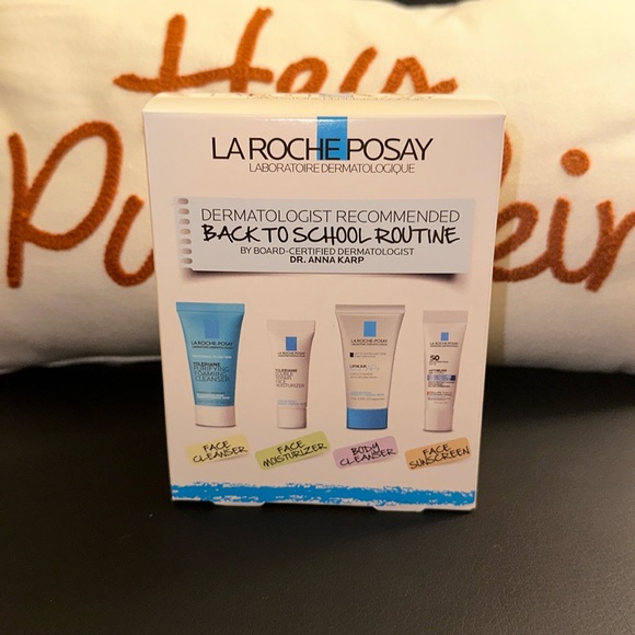 🩵 La Roche Posay🩵 - Picture 1 of 4